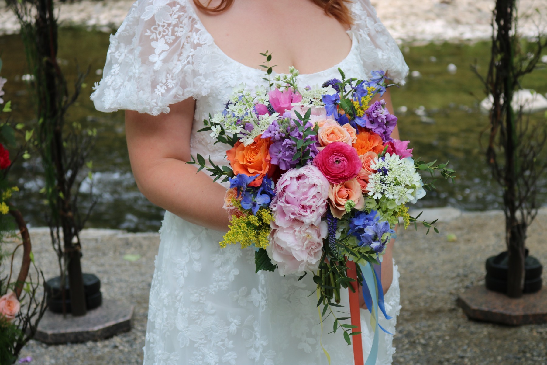 Best Flowers for Fall Wedding: Seasonal Blooms for Perfect Autumn Day