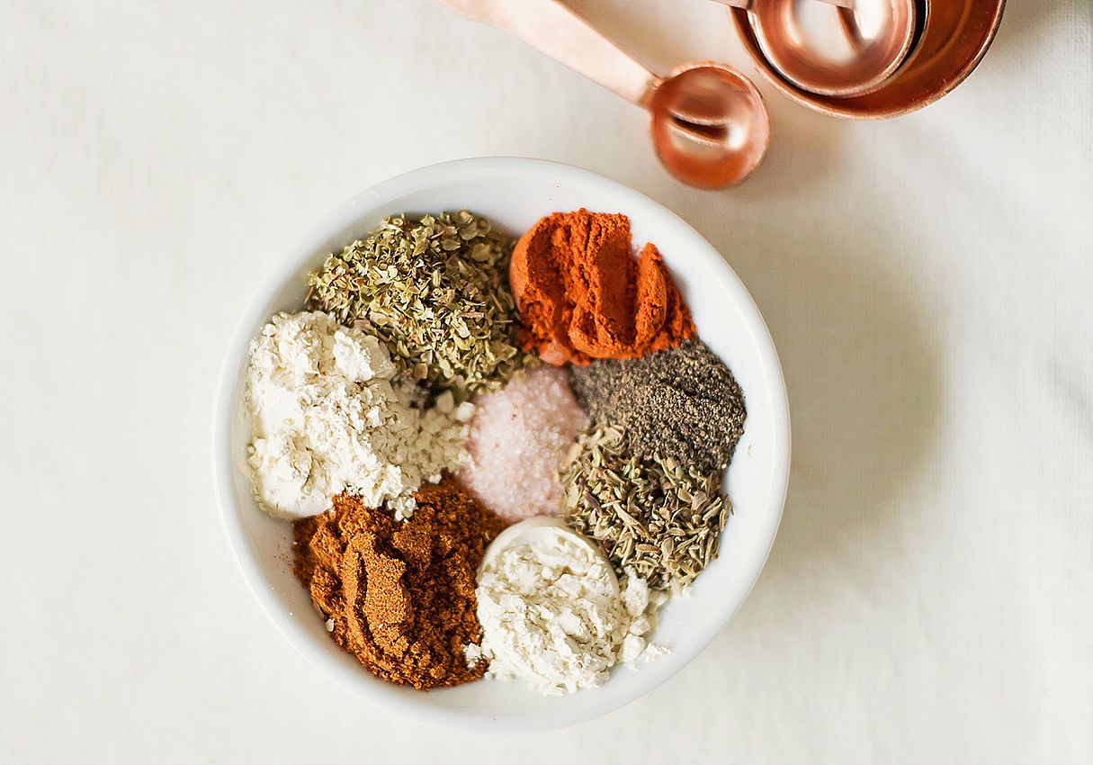 From Red Chili Flakes to Garam Masala: Exploring Essential Pakistani Spices