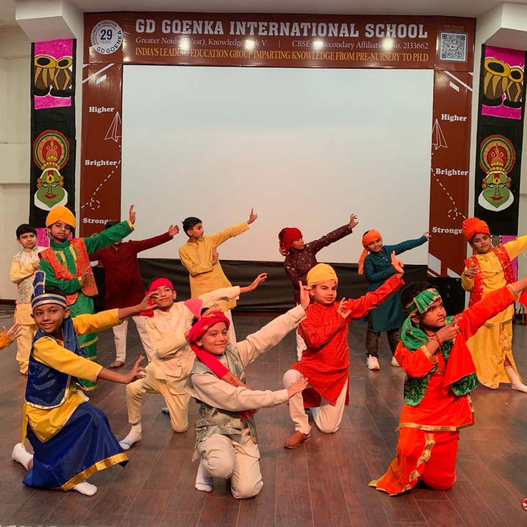 best school near Mahagun Mantra