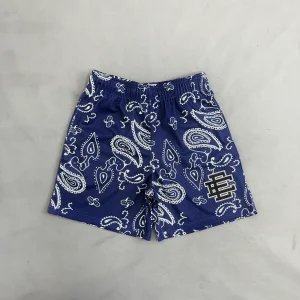 The Allure of Shorts: Simple Timeless Fashion for the Modern Man