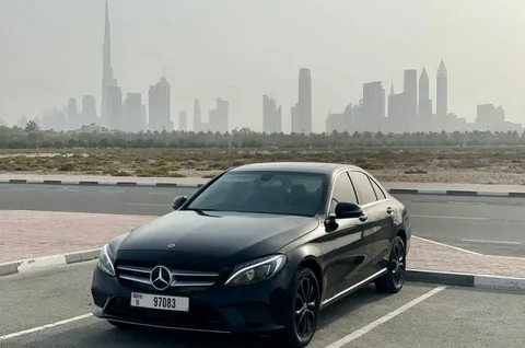 rent mercedes c200 dubai